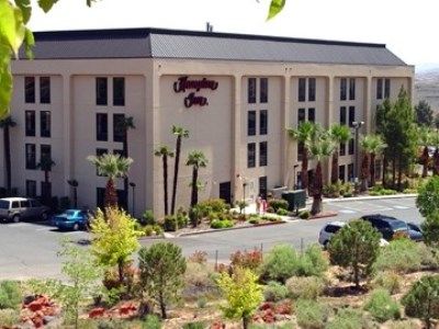 Hotel Hampton 3*